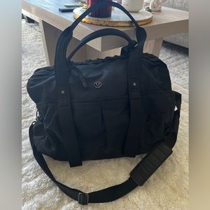 Black Lululemon duffel bag - gym - travel - weekender